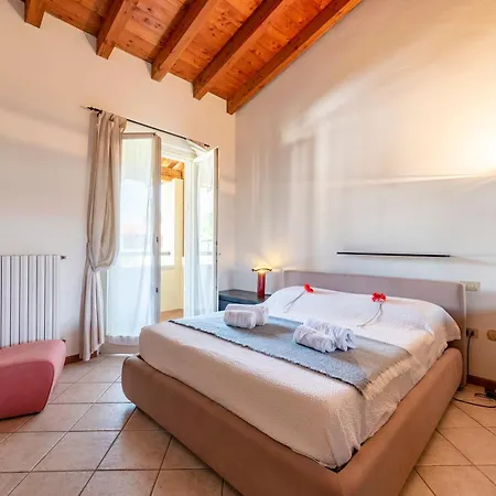 Marcy 3 Floors House - 2km - Happy * Salò