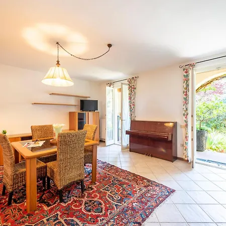 Marcy 3 Floors House - 2km - Happy Salò