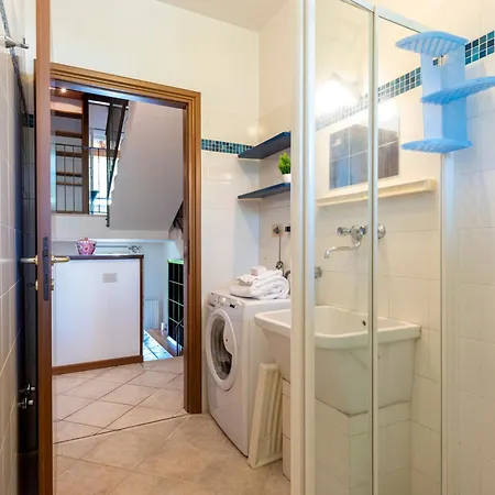 Marcy 3 Floors House - 2km - Happy Saló