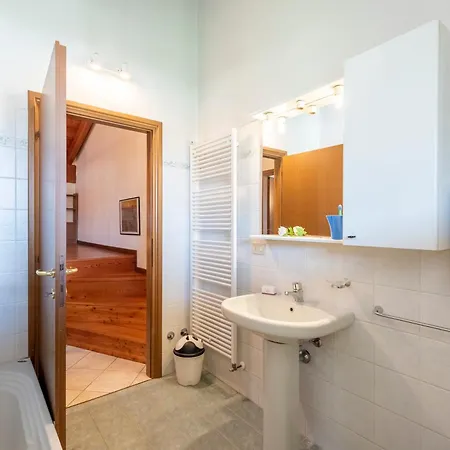 Marcy 3 Floors House - 2km - Happy