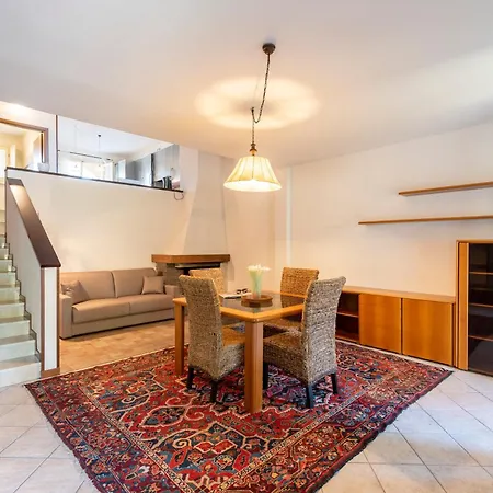 Apartment Marcy 3 Floors House - 2km - Happy *